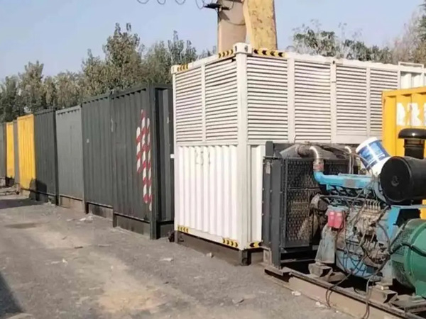 陆河200KW柴油发电机机组每小时油耗是多少？